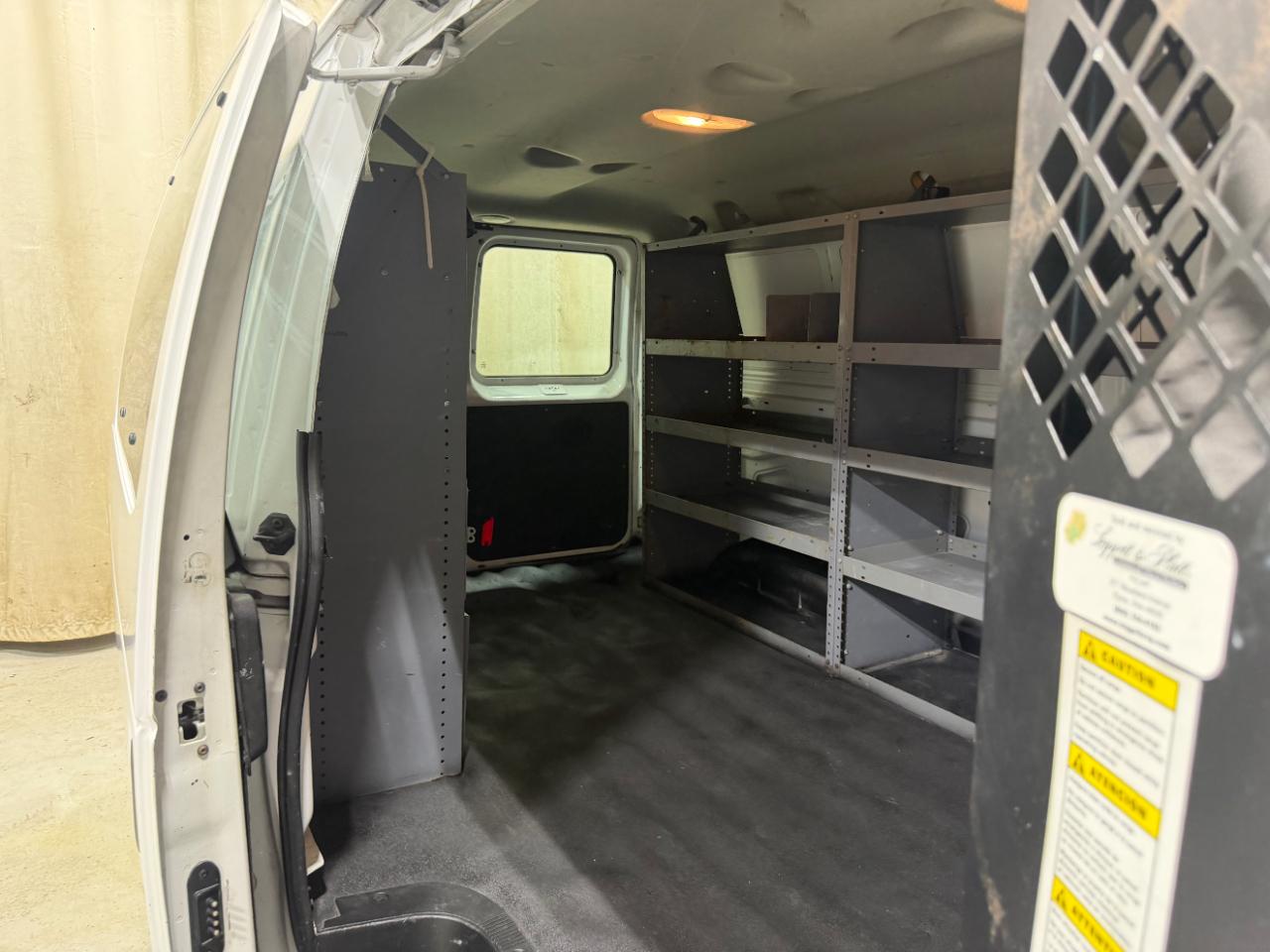 Ford Econoline Cargo Van E-150 Commercial 2011