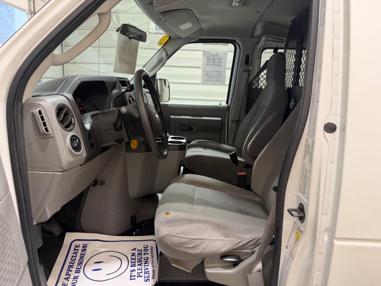 Ford Econoline Cargo Van E-150 Commercial 2011