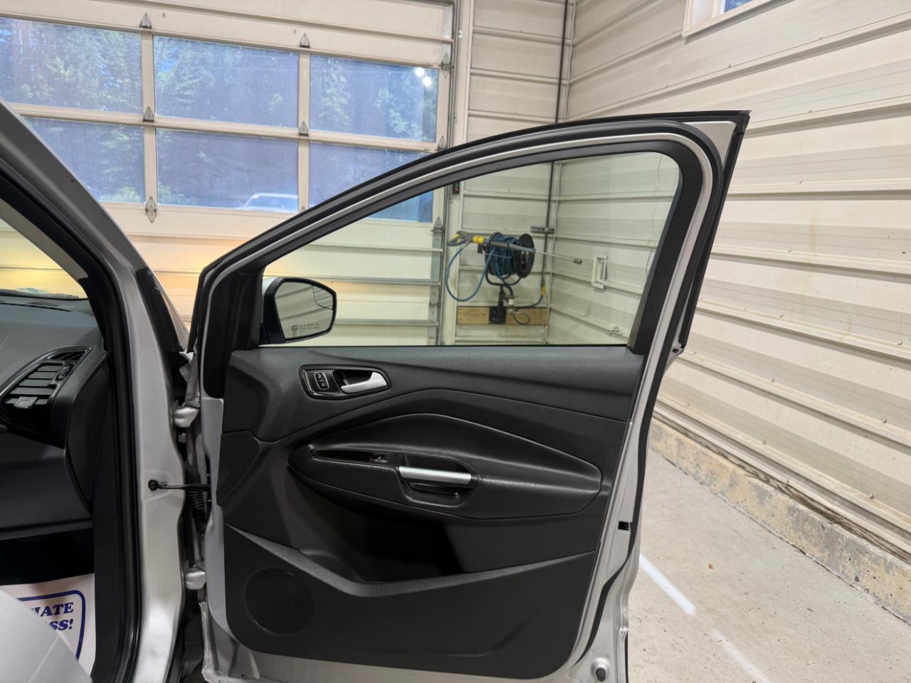 Ford Escape SE FWD 2017