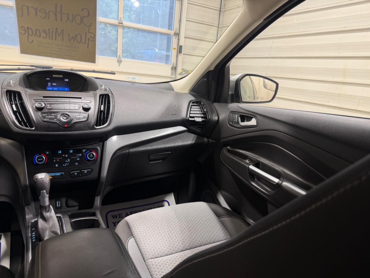Ford Escape SE FWD 2017