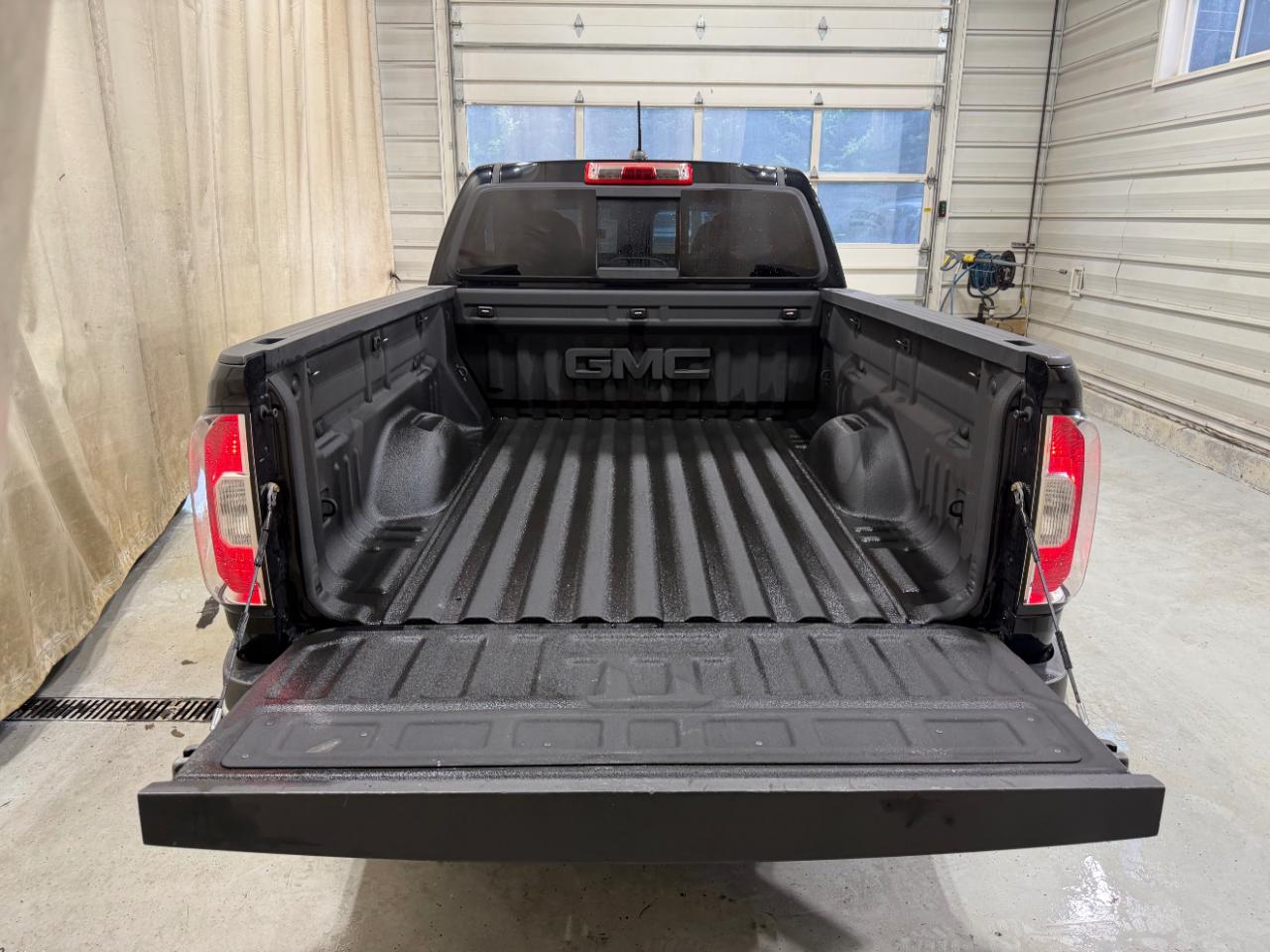 GMC Canyon 4WD Crew Cab 140.5" SLT 2016