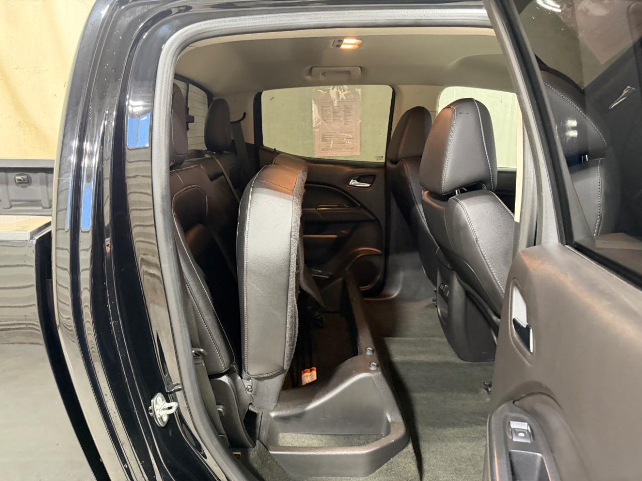 GMC Canyon 4WD Crew Cab 140.5" SLT 2016
