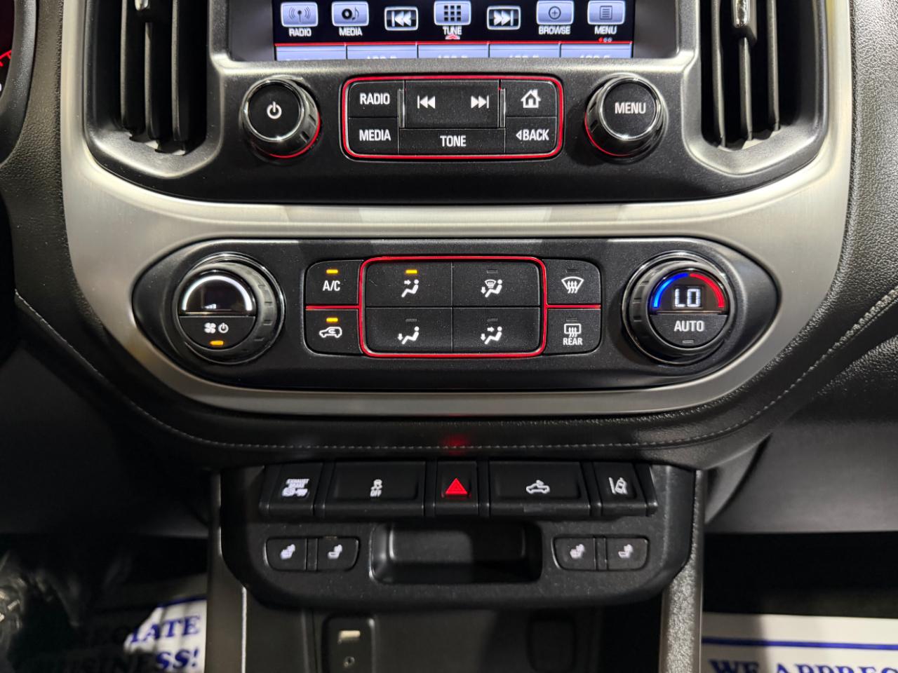 GMC Canyon 4WD Crew Cab 140.5" SLT 2016