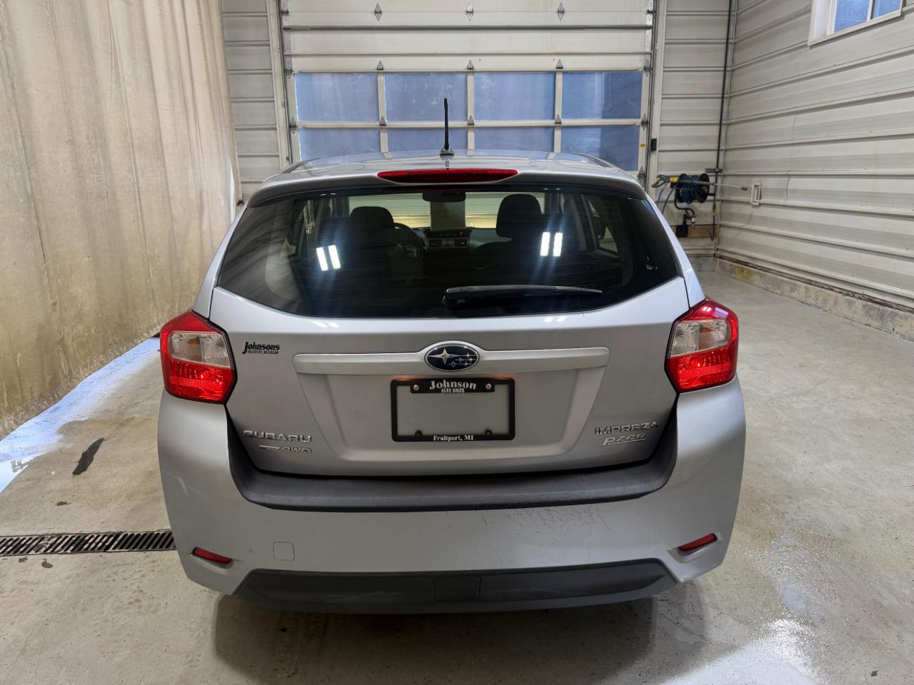 Subaru Impreza Wagon 5dr Auto 2.0i Premium 2014