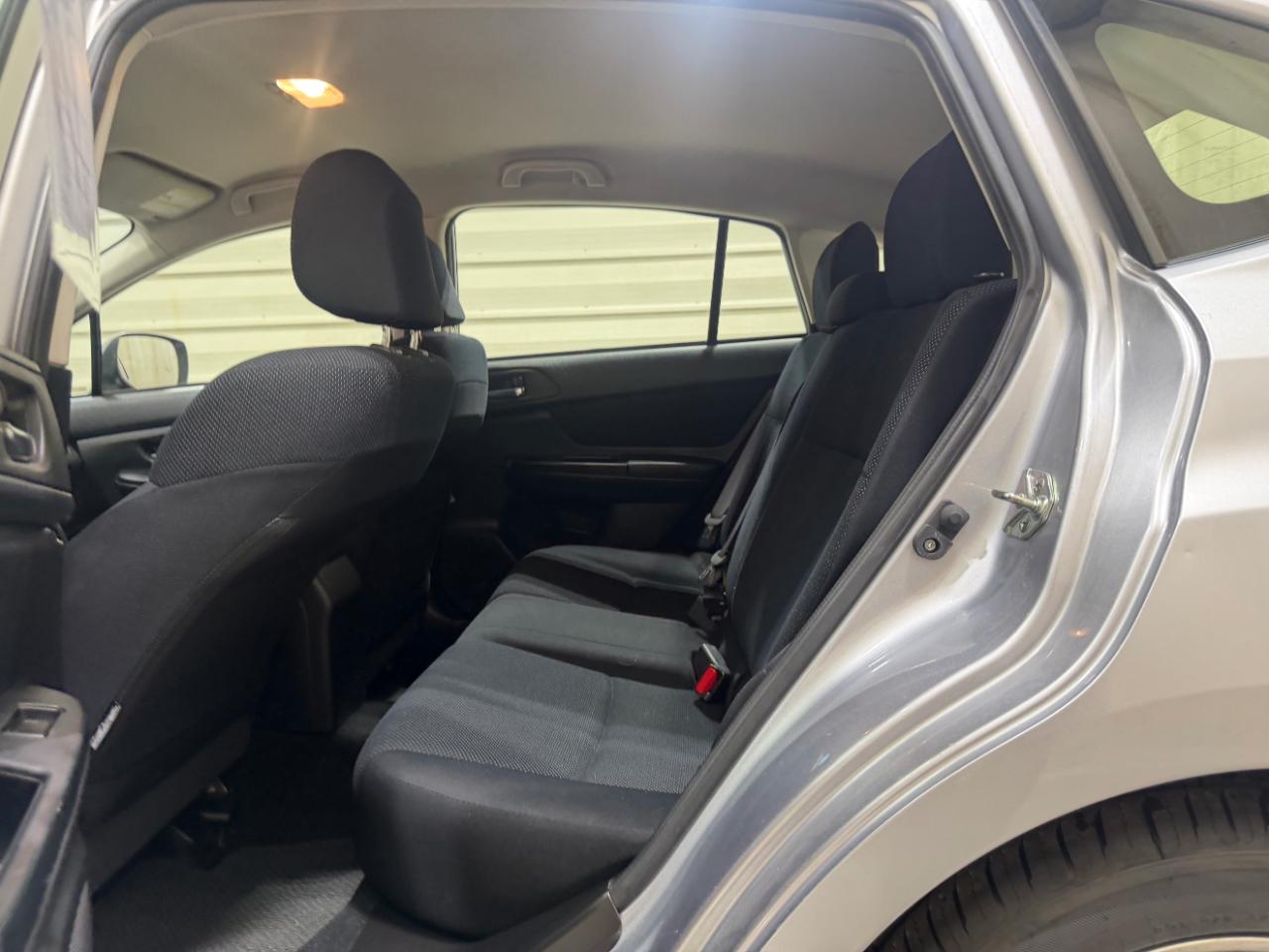 Subaru Impreza Wagon 5dr Auto 2.0i Premium 2014