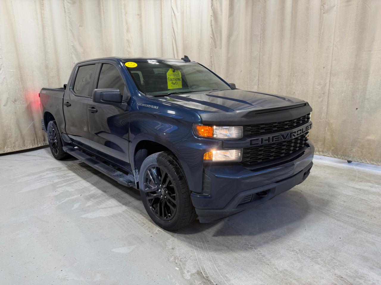 Chevrolet Silverado 1500 4WD Crew Cab 147" Custom 2020