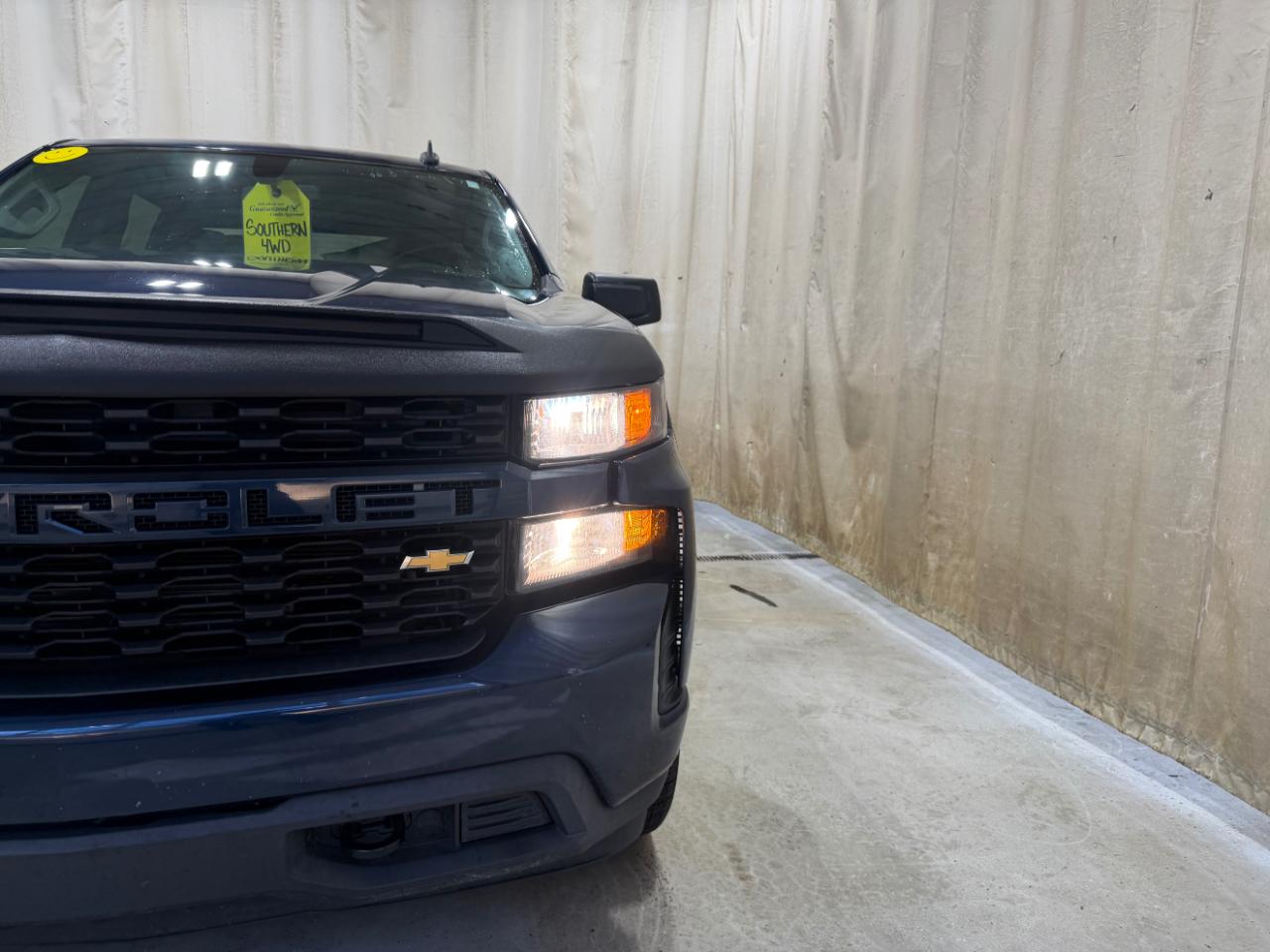 Chevrolet Silverado 1500 4WD Crew Cab 147" Custom 2020