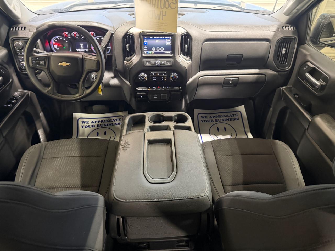 Chevrolet Silverado 1500 4WD Crew Cab 147" Custom 2020