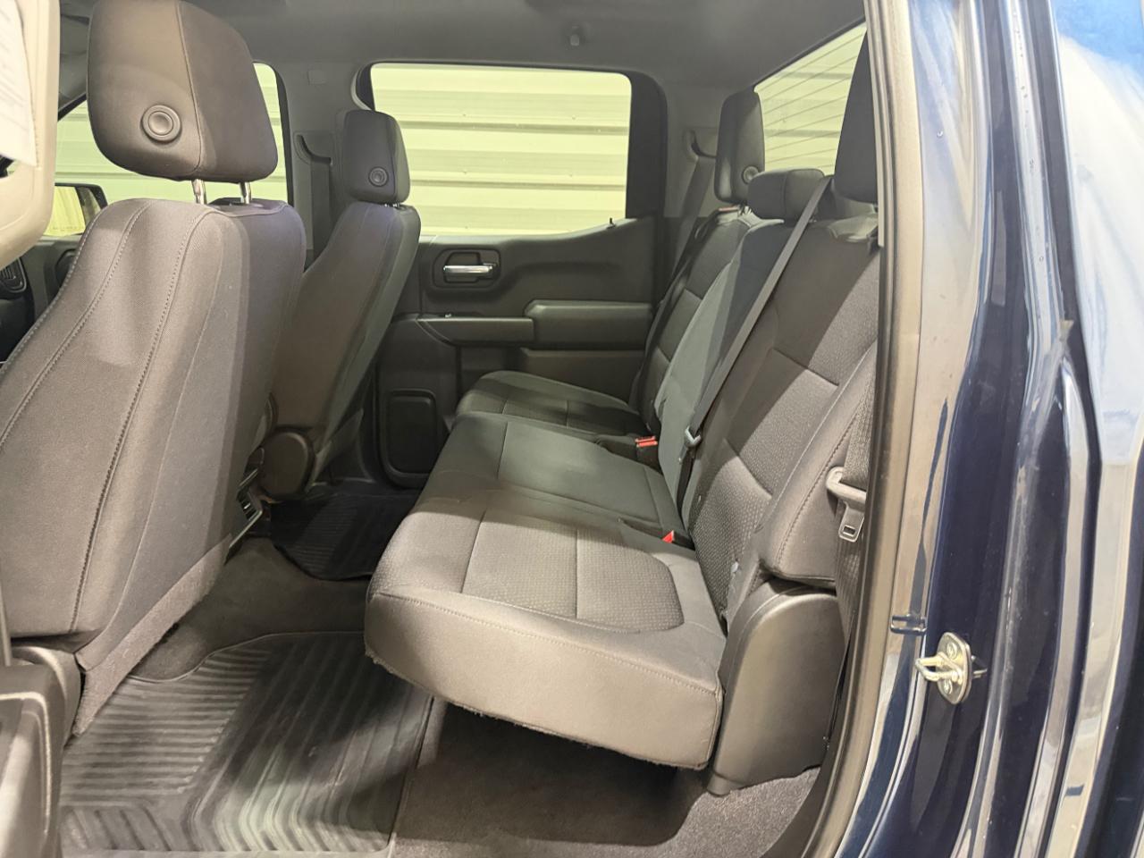 Chevrolet Silverado 1500 4WD Crew Cab 147" Custom 2020