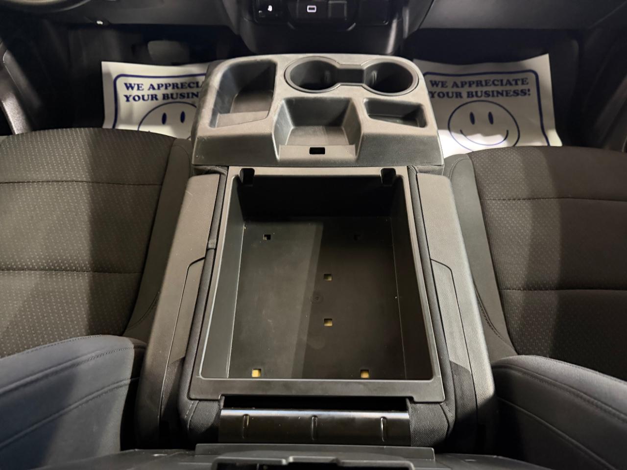 Chevrolet Silverado 1500 4WD Crew Cab 147" Custom 2020