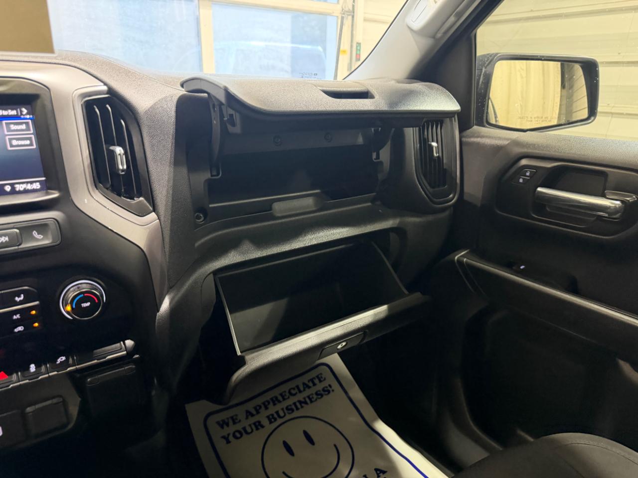 Chevrolet Silverado 1500 4WD Crew Cab 147" Custom 2020