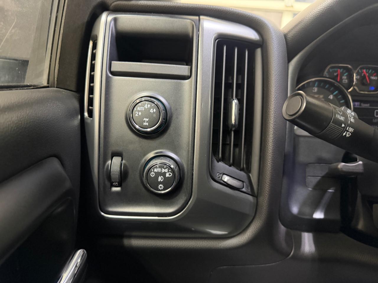 Chevrolet Silverado 1500 4WD Double Cab 143.5" LT w/2LT 2016