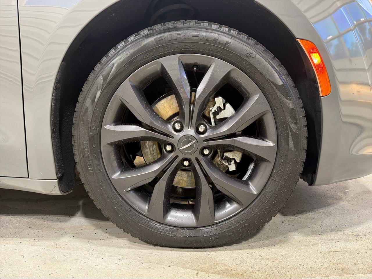 Chrysler Pacifica Touring FWD 2020