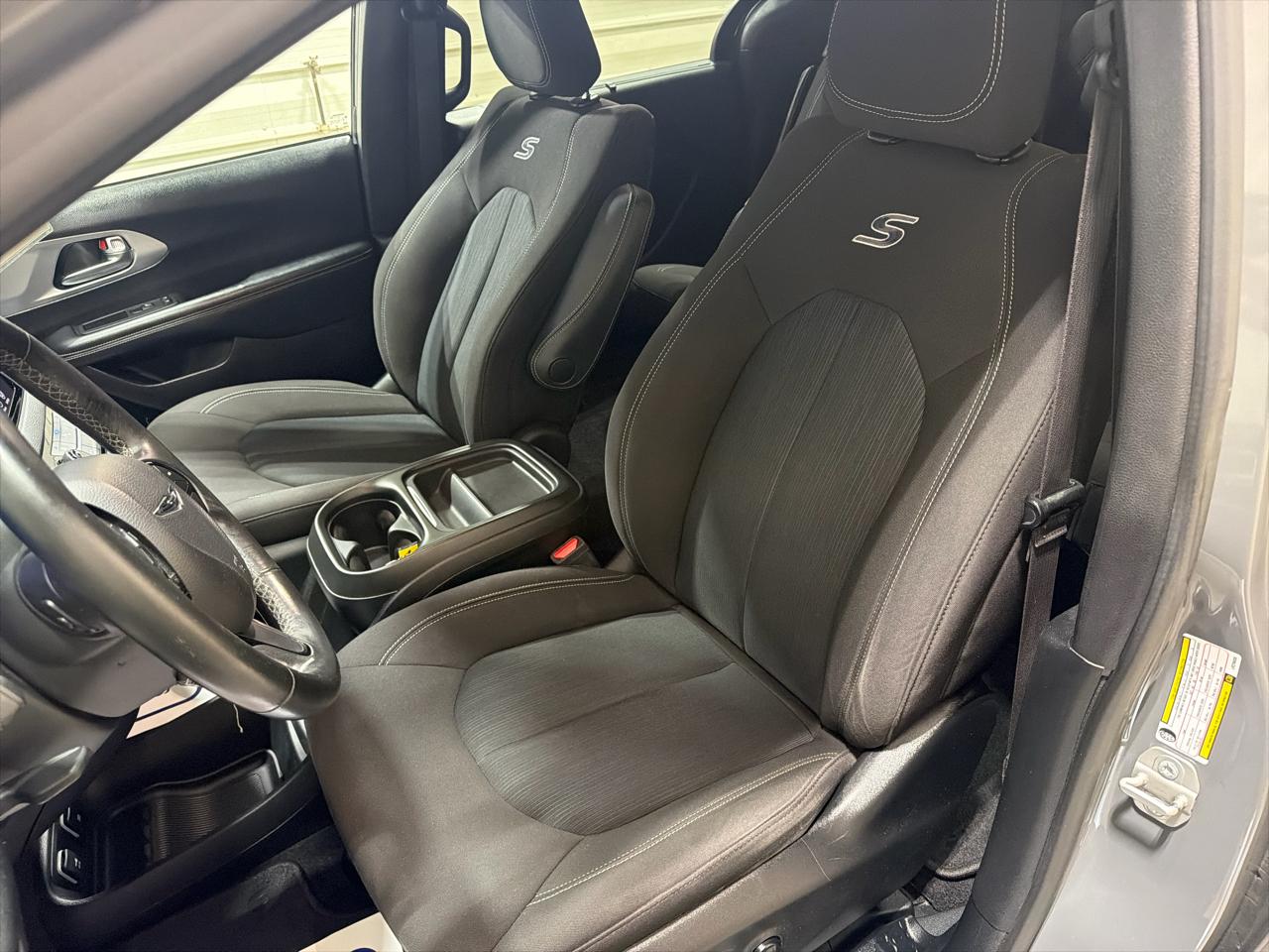 Chrysler Pacifica Touring FWD 2020