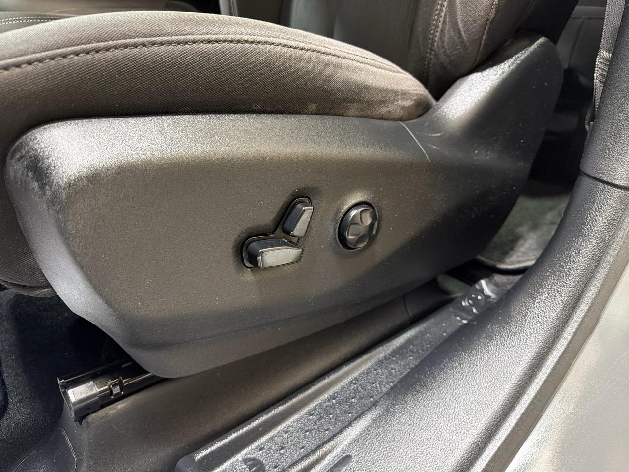 Chrysler Pacifica Touring FWD 2020