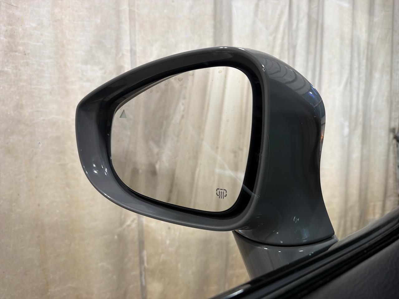 Chrysler Pacifica Touring FWD 2020