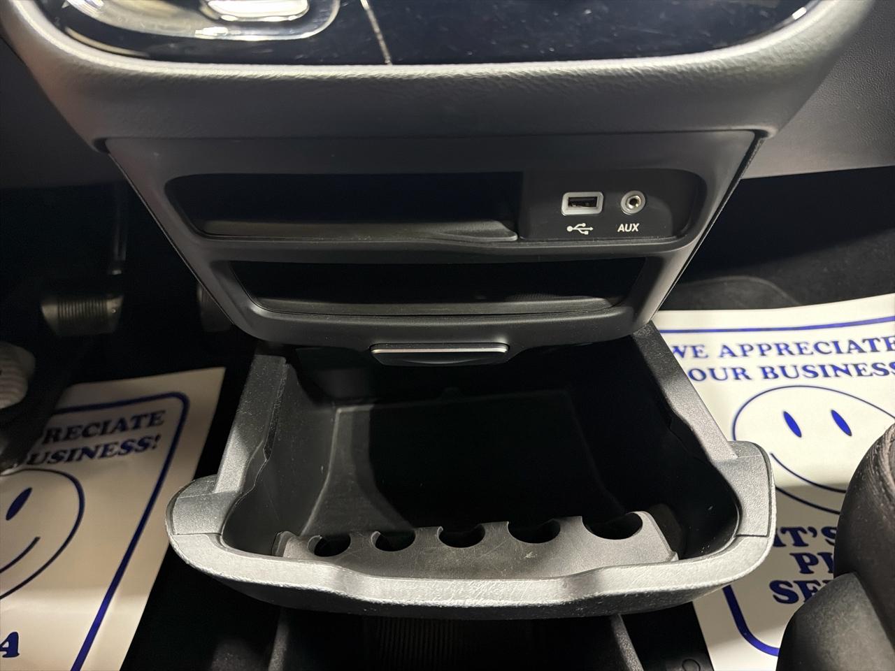Chrysler Pacifica Touring FWD 2020