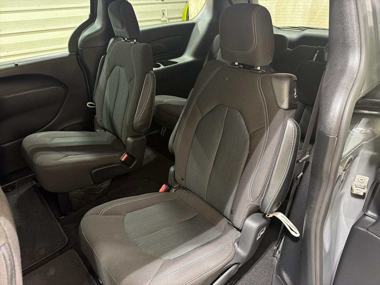 Chrysler Pacifica Touring FWD 2020