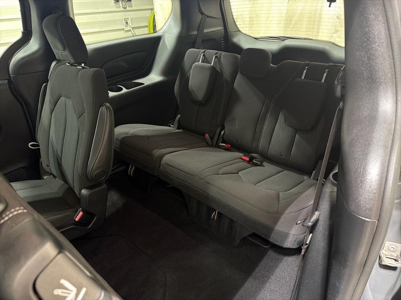 Chrysler Pacifica Touring FWD 2020