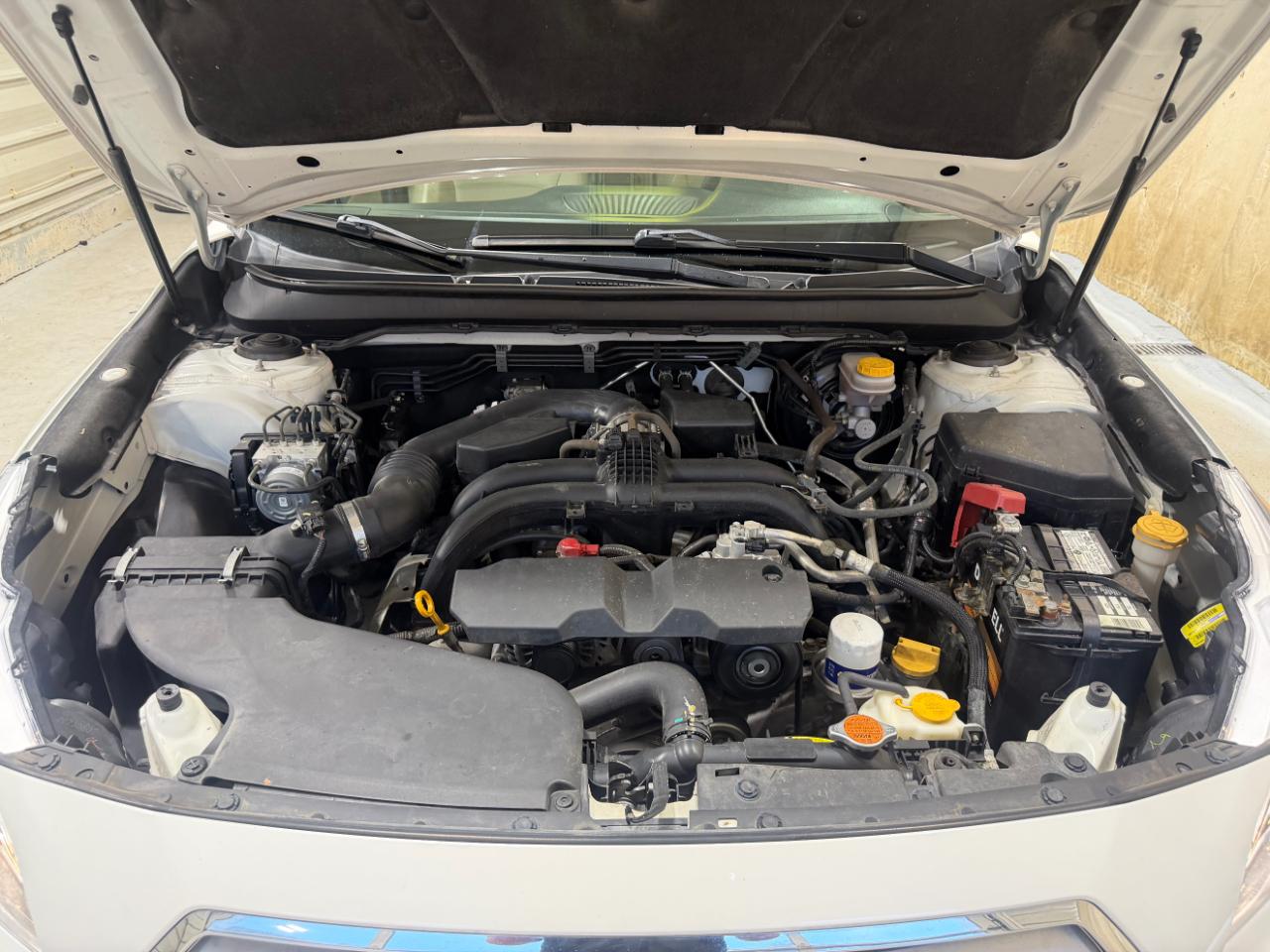 Subaru Outback 4dr Wgn 2.5i Limited 2015