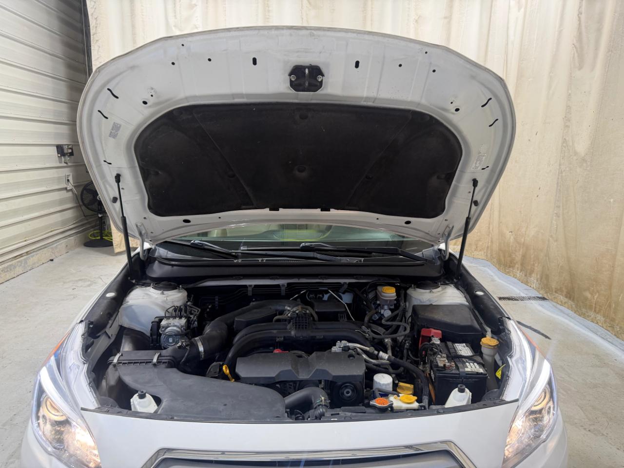 Subaru Outback 4dr Wgn 2.5i Limited 2015