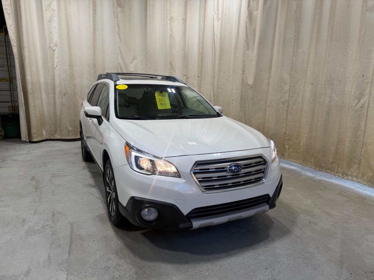 Subaru Outback 4dr Wgn 2.5i Limited 2015