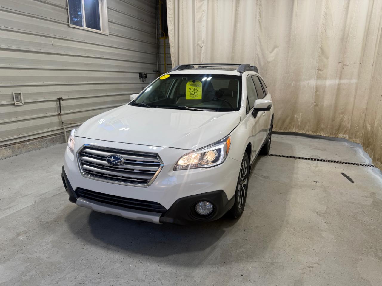 Subaru Outback 4dr Wgn 2.5i Limited 2015