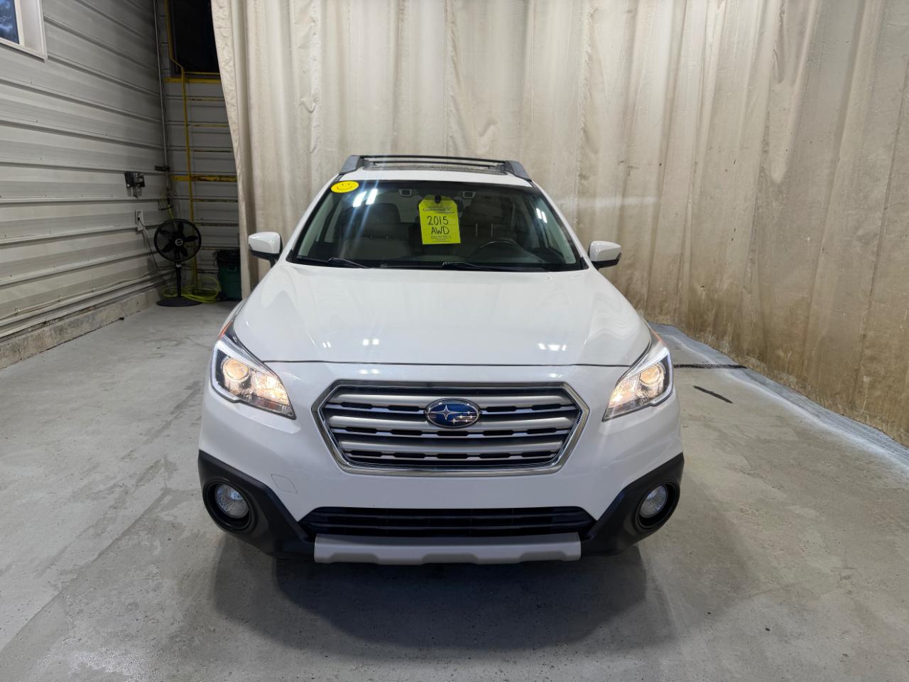 Subaru Outback 4dr Wgn 2.5i Limited 2015