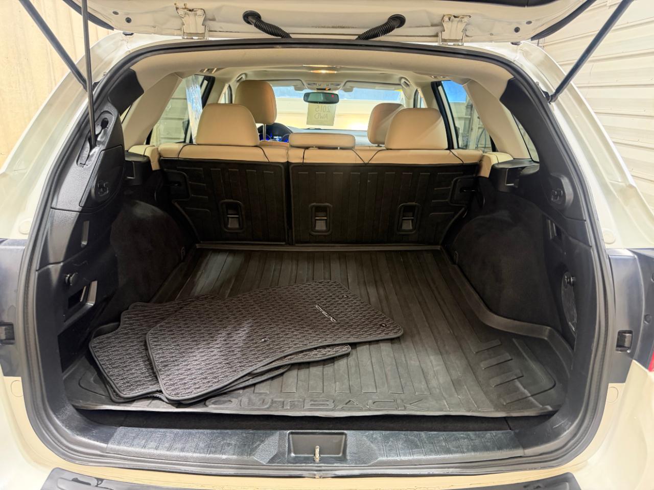 Subaru Outback 4dr Wgn 2.5i Limited 2015