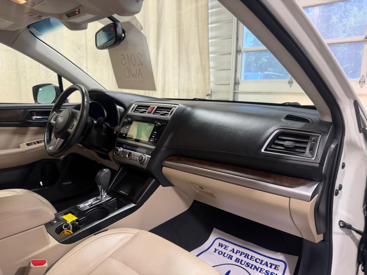 Subaru Outback 4dr Wgn 2.5i Limited 2015