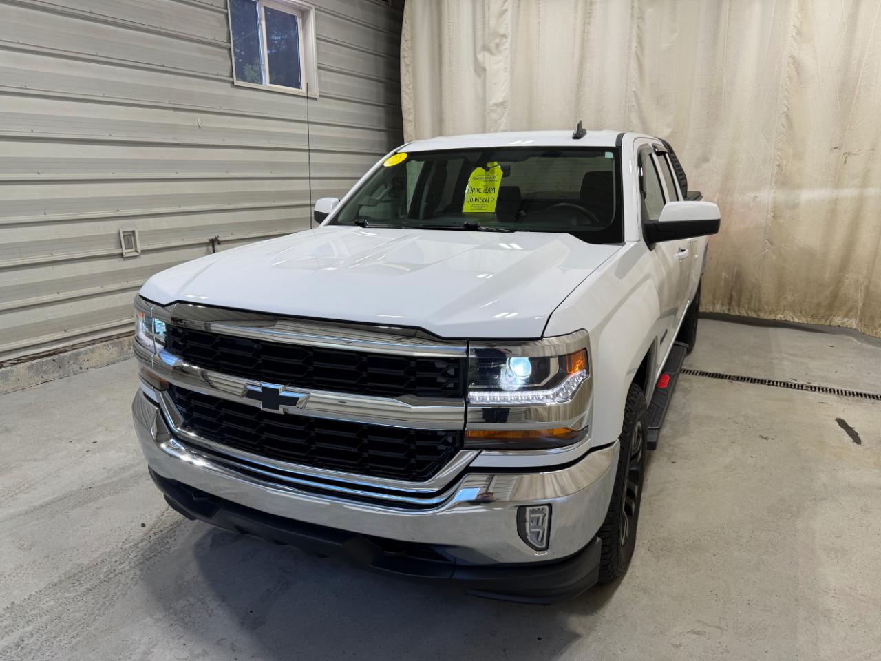 Chevrolet Silverado 1500 4WD Double Cab 143.5" LT w/1LT 2017
