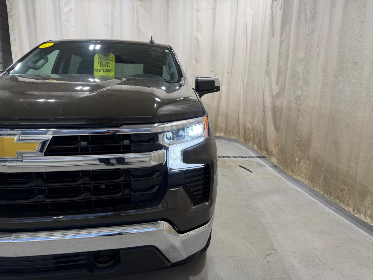 Chevrolet Silverado 1500 4WD Crew Cab 147" LT w/2FL 2023