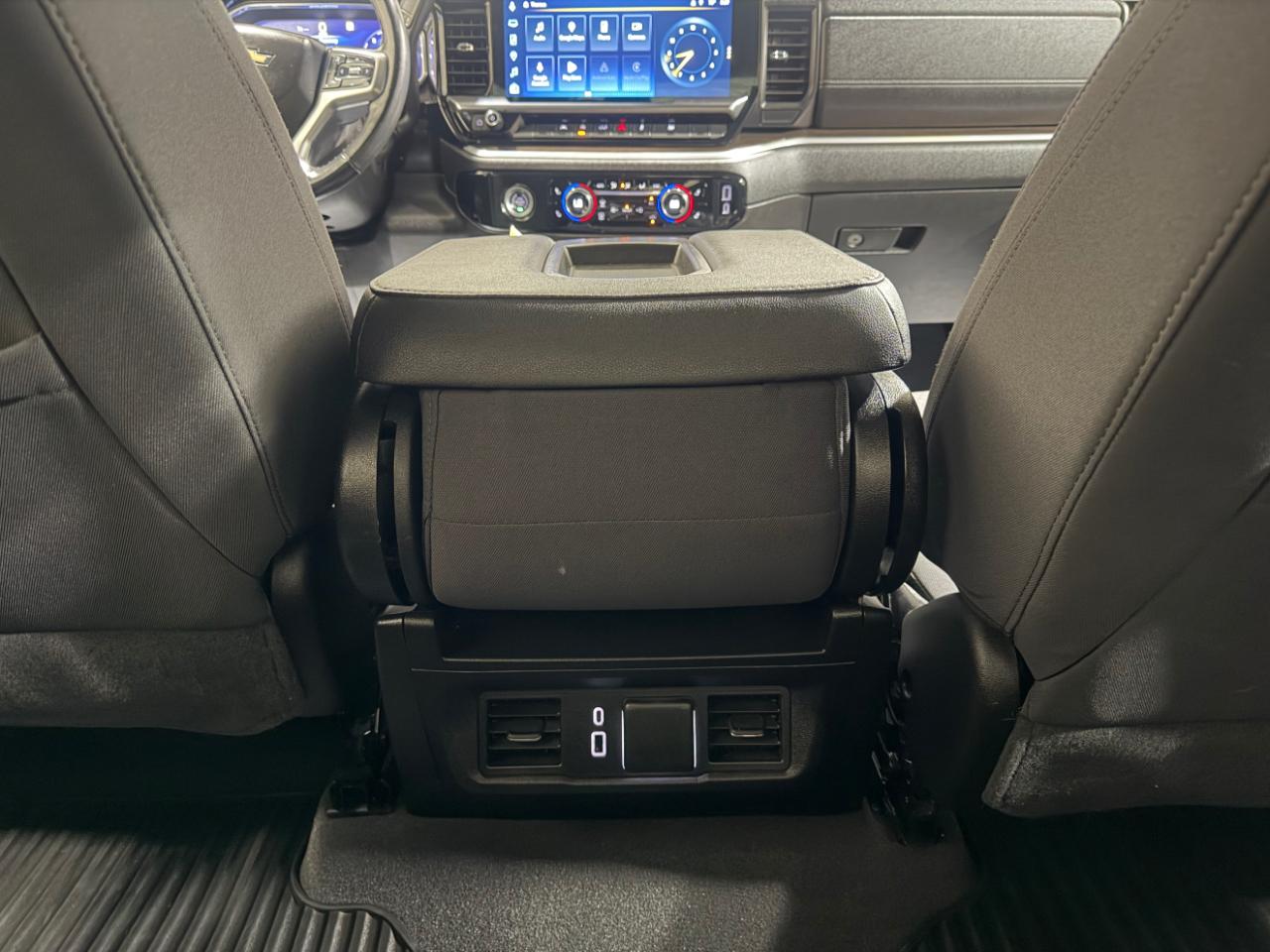Chevrolet Silverado 1500 4WD Crew Cab 147" LT w/2FL 2023