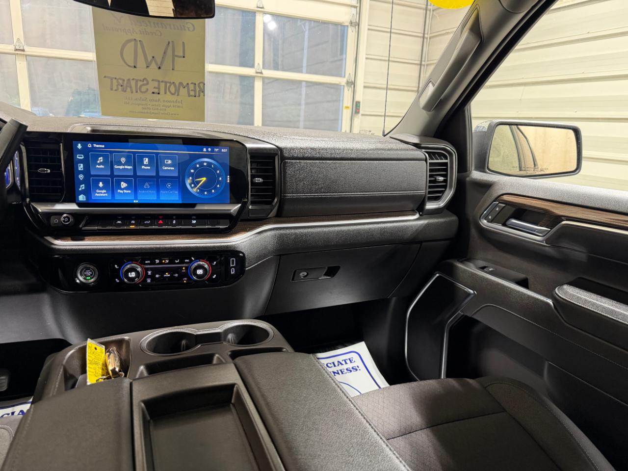 Chevrolet Silverado 1500 4WD Crew Cab 147" LT w/2FL 2023