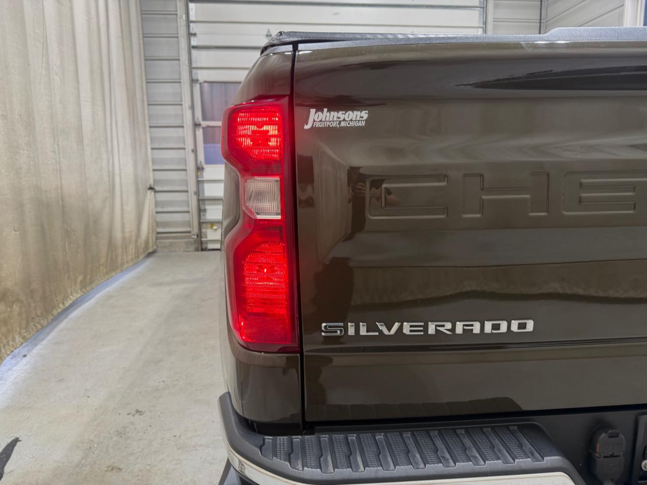 Chevrolet Silverado 1500 4WD Crew Cab 147" LT w/2FL 2023