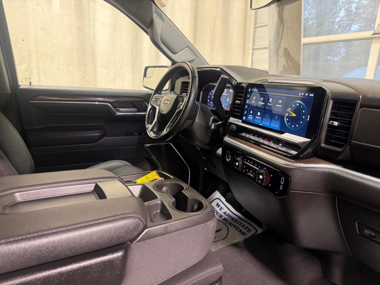 Chevrolet Silverado 1500 4WD Crew Cab 147" LT w/2FL 2023