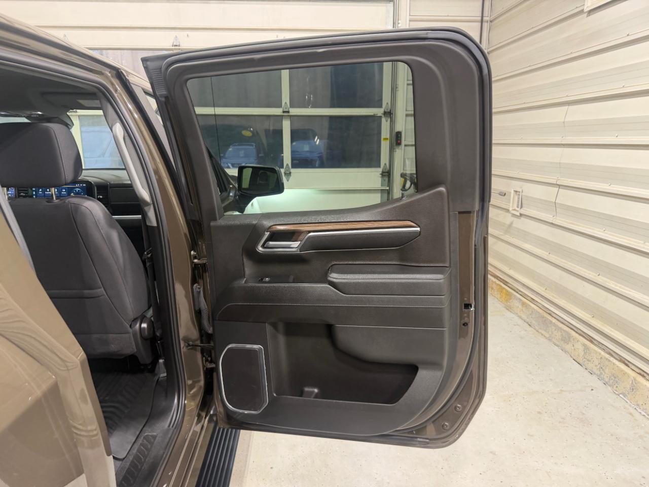 Chevrolet Silverado 1500 4WD Crew Cab 147" LT w/2FL 2023