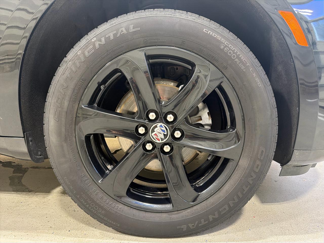 Buick Enclave FWD 4dr Essence 2023