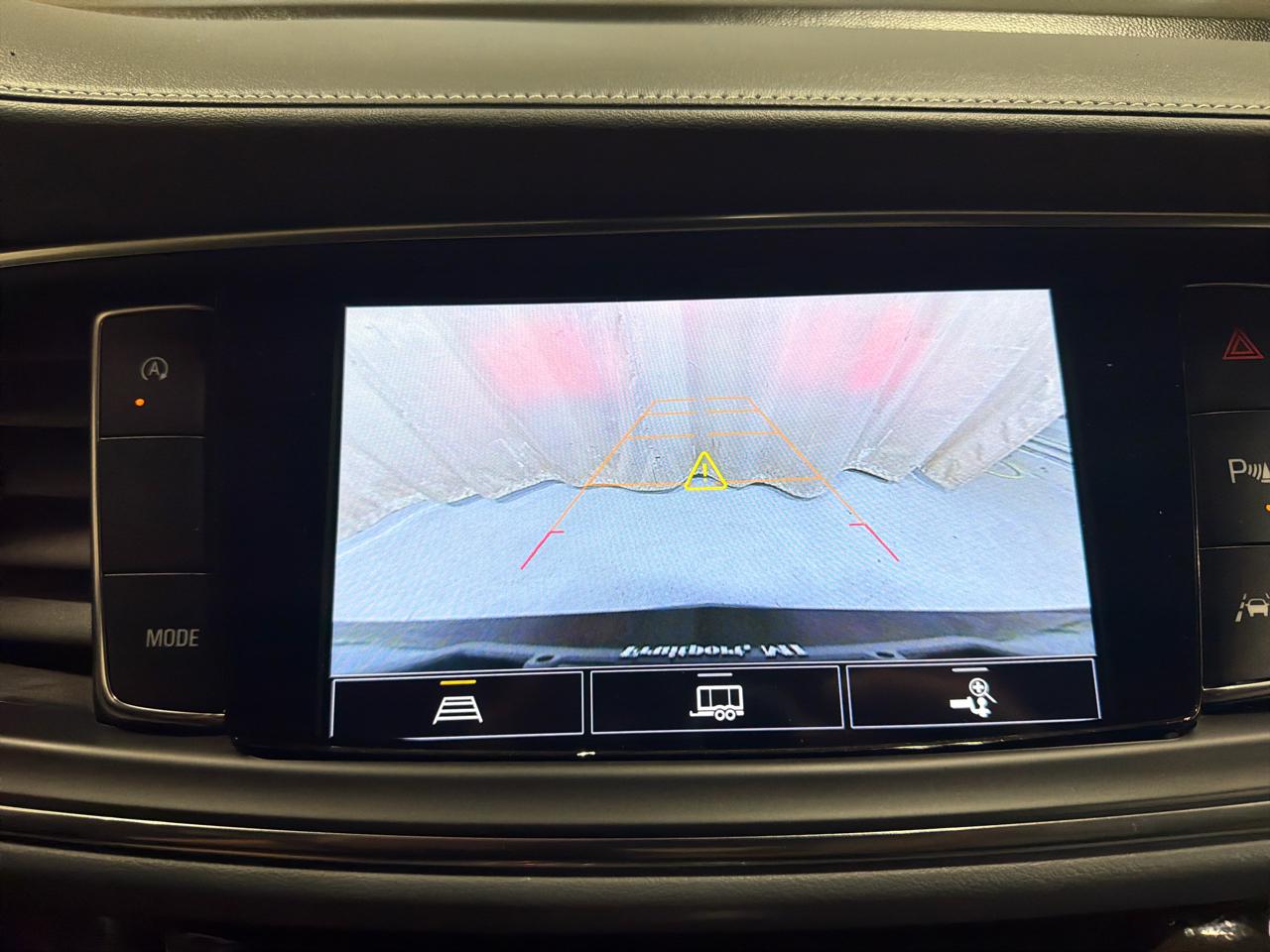 Buick Enclave FWD 4dr Essence 2023