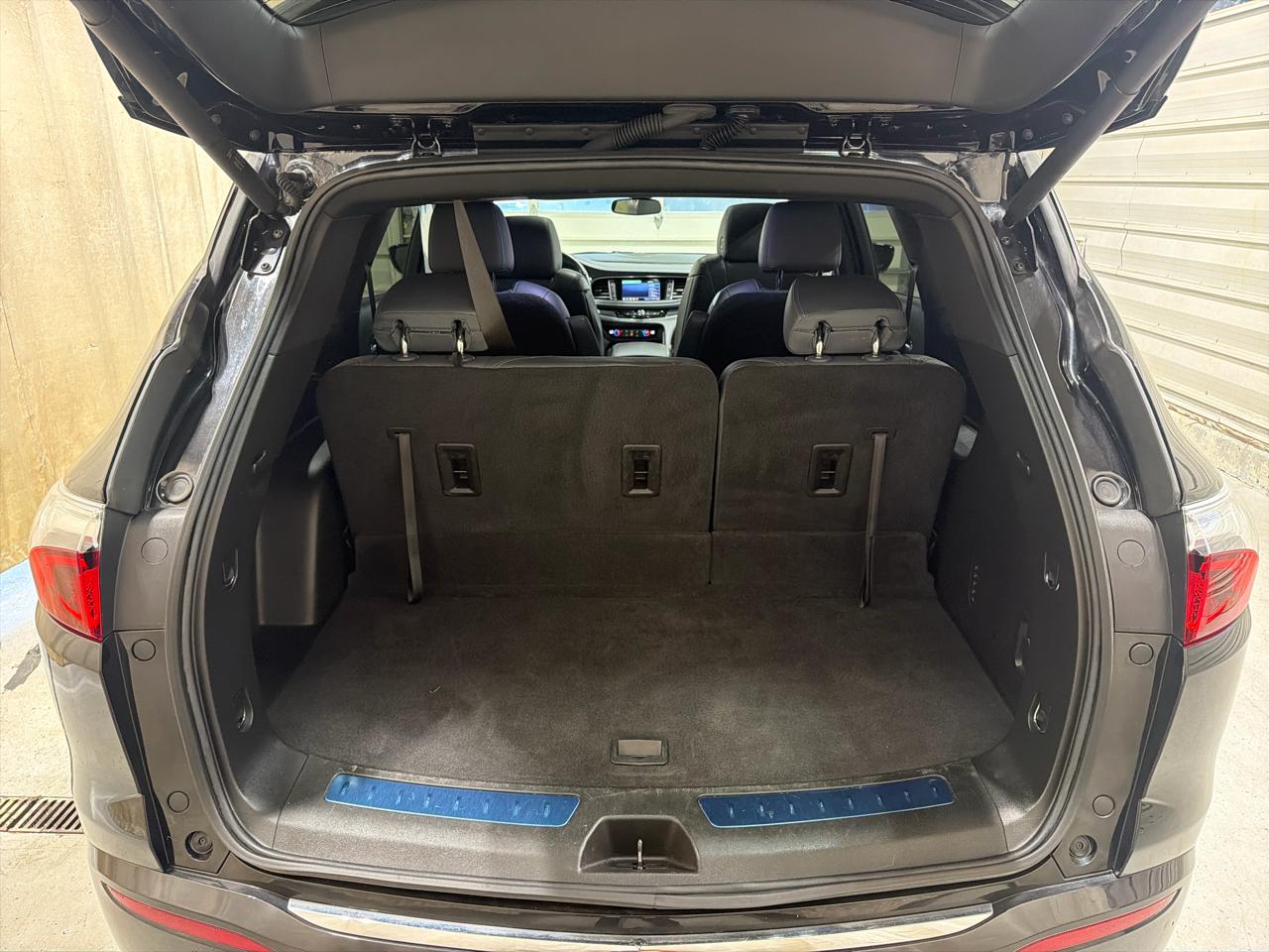 Buick Enclave FWD 4dr Essence 2023