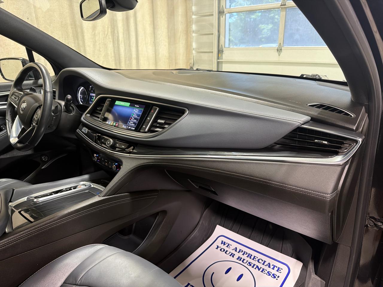 Buick Enclave FWD 4dr Essence 2023