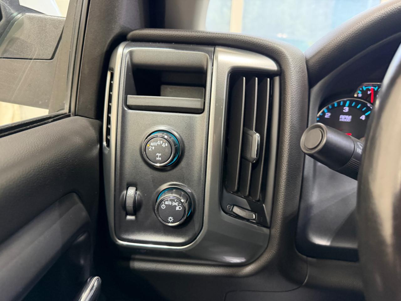 Chevrolet Silverado 1500 LD 4WD Double Cab LT w/1LT 2019