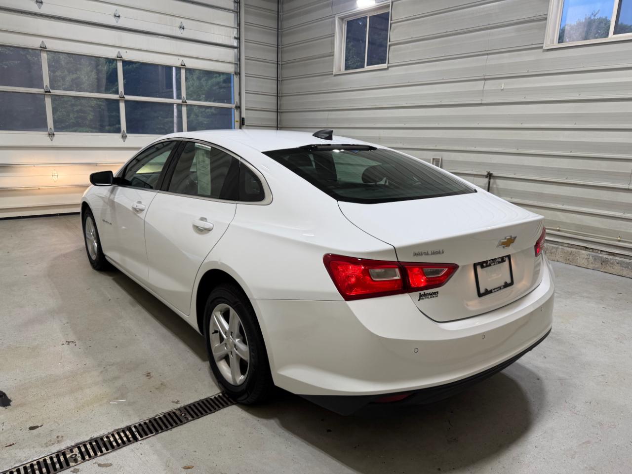 Chevrolet Malibu 4dr Sdn LS w/1FL 2024