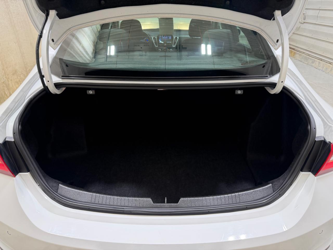 Chevrolet Malibu 4dr Sdn LS w/1FL 2024