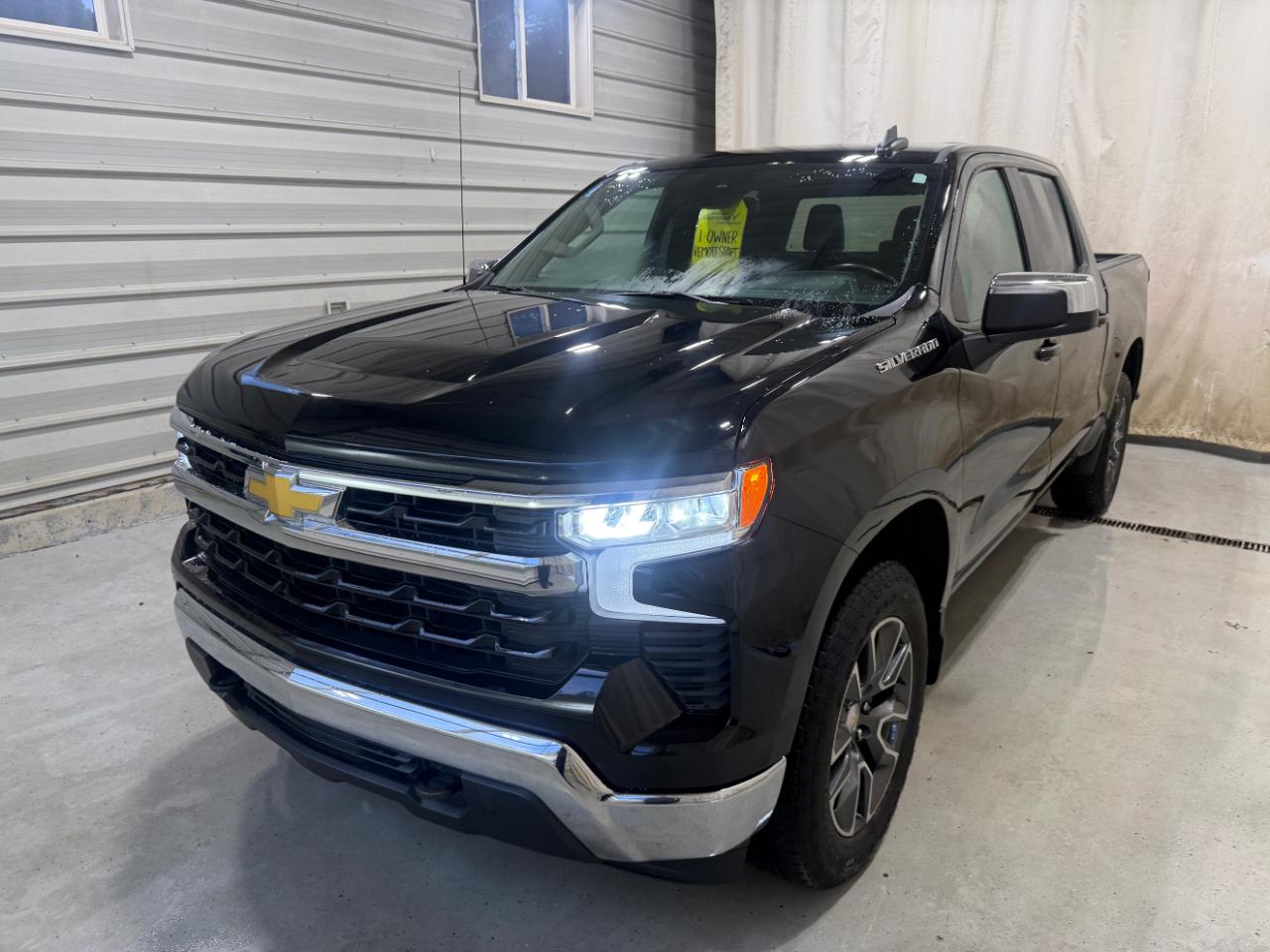 Chevrolet Silverado 1500 4WD Crew Cab 147" LT w/2FL 2024