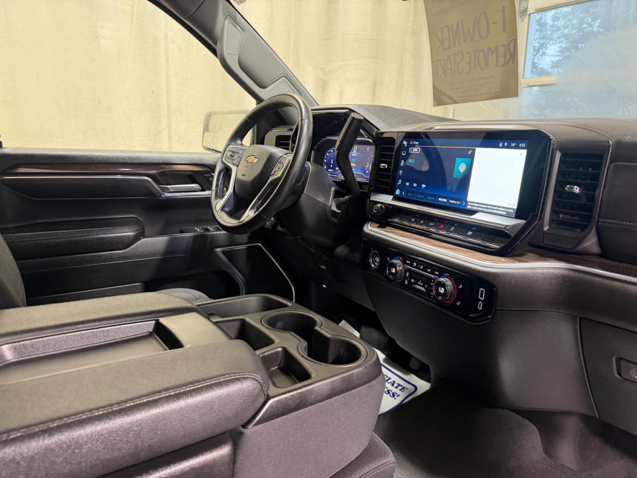 Chevrolet Silverado 1500 4WD Crew Cab 147" LT w/2FL 2024
