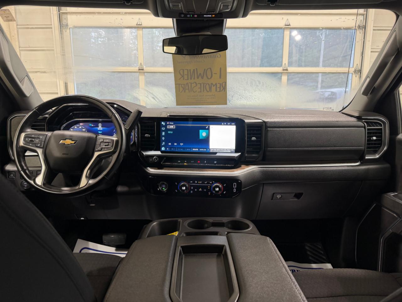 Chevrolet Silverado 1500 4WD Crew Cab 147" LT w/2FL 2024