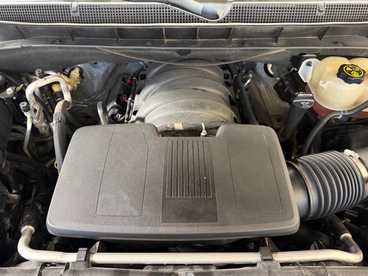 Chevrolet Tahoe 4WD 4dr LT 2021