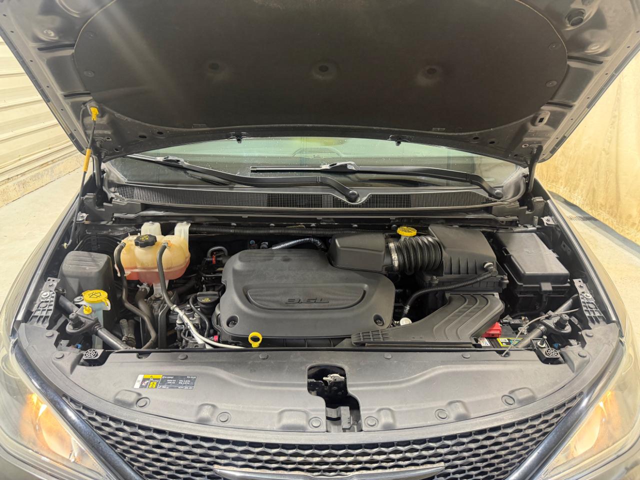 Chrysler Pacifica Touring L Plus FWD 2020