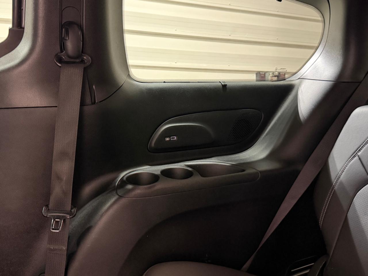 Chrysler Pacifica Touring L Plus FWD 2020